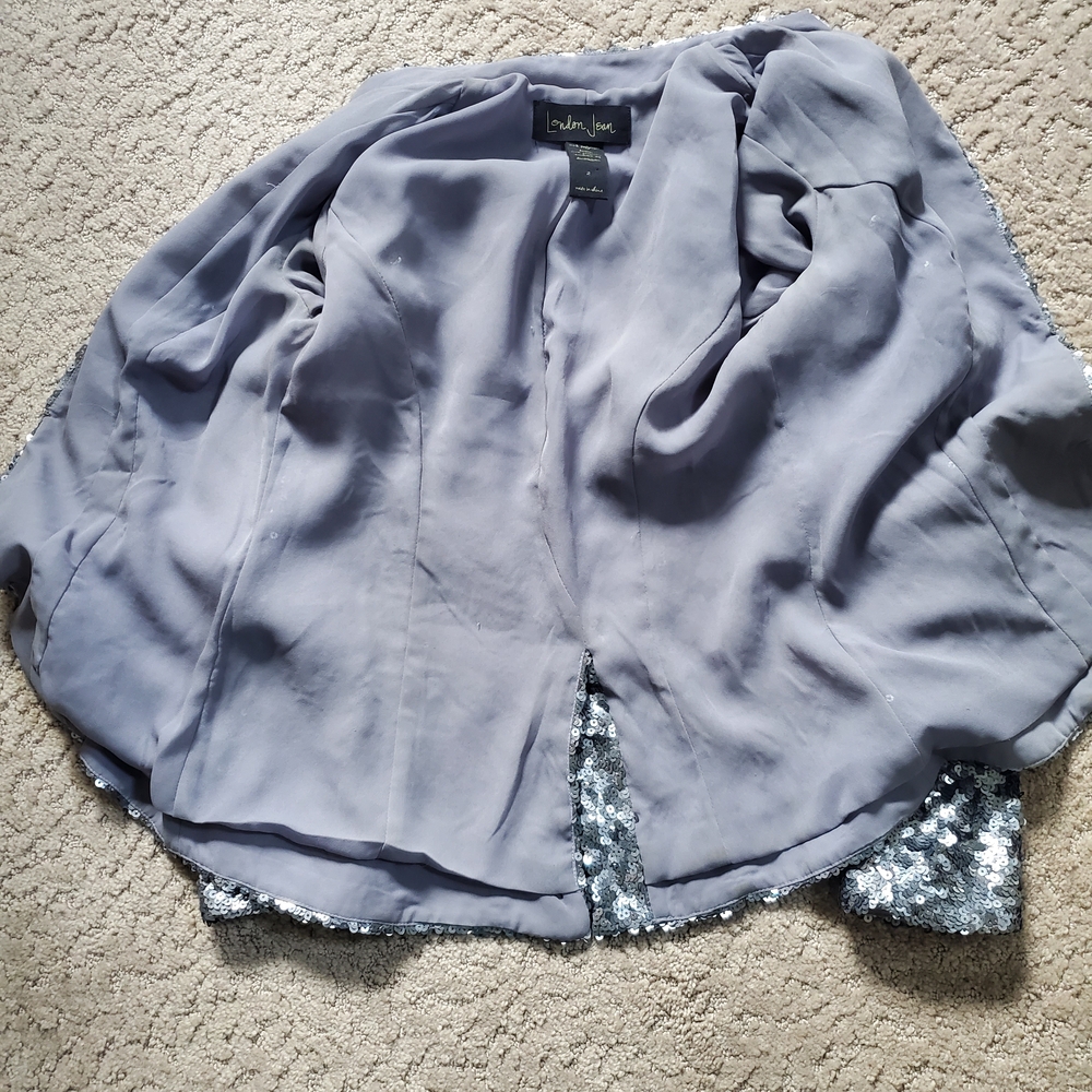 LONDONJEAN Silver Sequin Blazer - Picture 6 of 8
